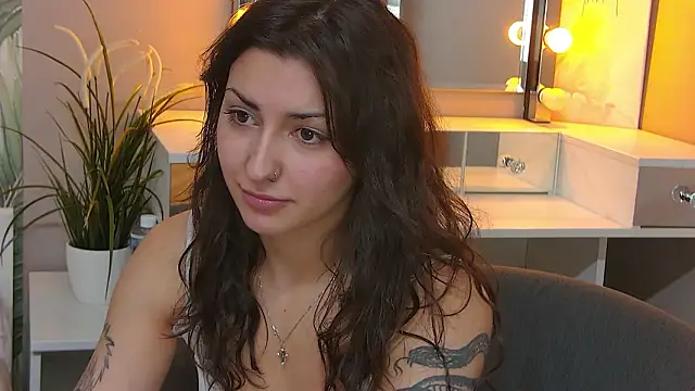 AngelaCox online show from February 25, 6:34 am