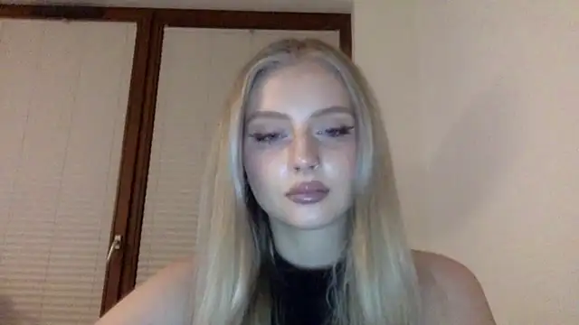 MayaWetDream online show from March 12, 9:17 pm