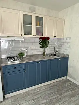Perry Tiffany online show from May 9, 11:56 am