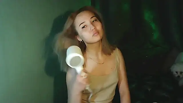 Hazel 4 U online show from February 23, 1:54 pm