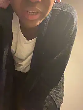 browncutie7 online show from February 18, 1:27 am