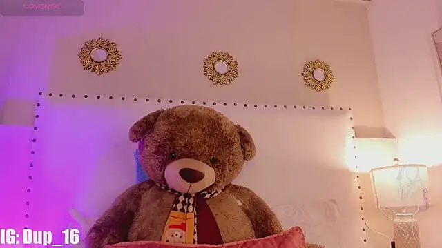 Zoe star  online show from February 18, 2:05 pm