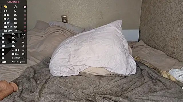 ShayneMilush online show from March 29, 3:11 pm