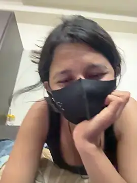 raavigirl online show from March 14, 6:53 pm