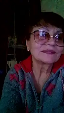 SophieBurns online show from March 28, 2:38 pm