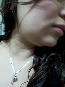 MajoArias online show from April 4, 6:56 am