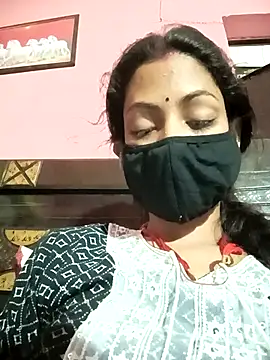 BIG QWEEN NO1 online show from March 31, 8:31 pm