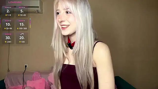 EvaQT online show from February 15, 7:11 am