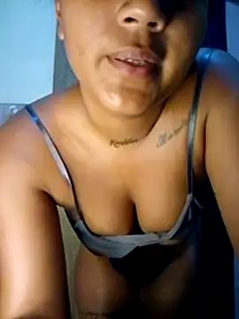 Zoe Renata online show from June 3, 8:37 am