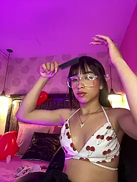 alahia pink online show from February 17, 4:01 am