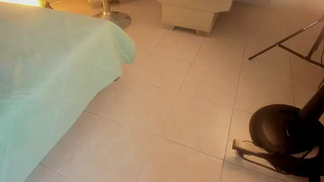 shantall cruzz online show from March 25, 3:56 am