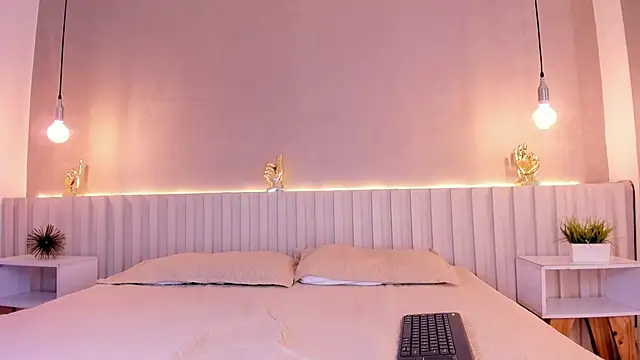 Kloe skinny online show from March 6, 8:48 pm