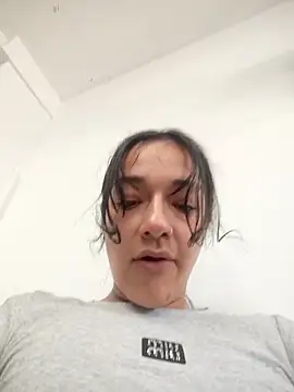 Fit valkiria online show from March 3, 3:07 pm