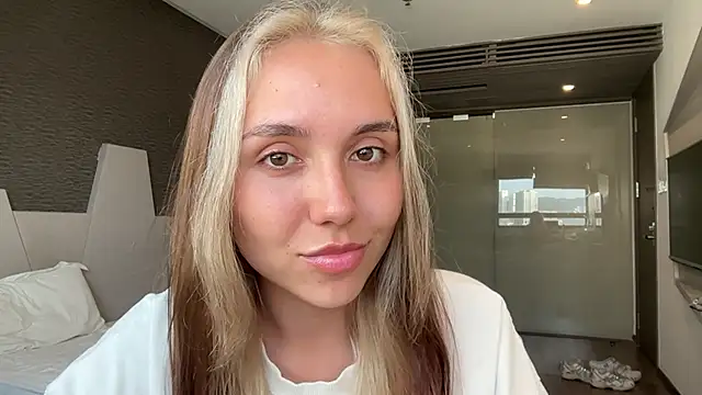 evochka online show from February 15, 9:19 am