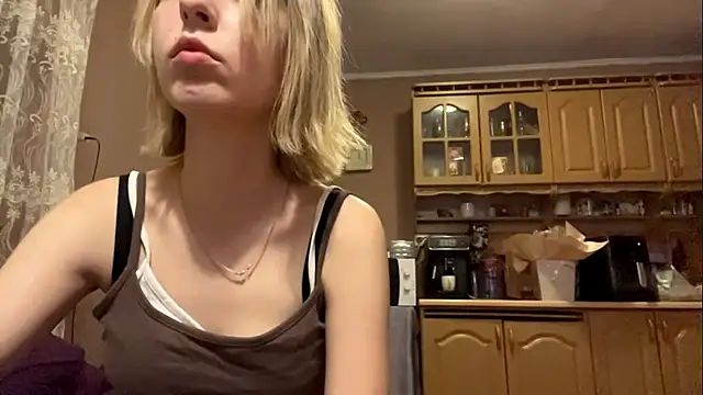 CharmingBlonde online show from March 2, 9:20 pm