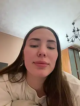 Arielle Vade online show from March 22, 6:47 pm