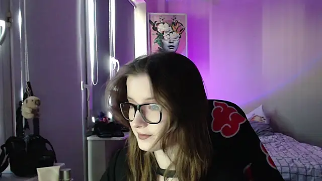 LunaXcherry online show from April 20, 4:43 pm