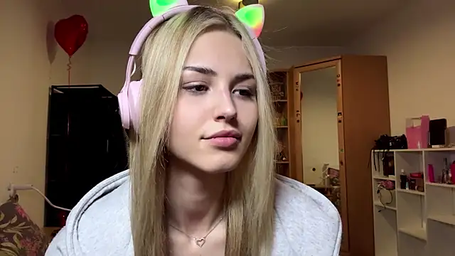 Evva mayy online show from February 21, 5:57 pm