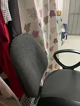 Strawberry-wet online show from April 18, 3:09 am