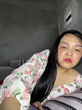 Strawberry-wet online show from March 5, 1:51 pm