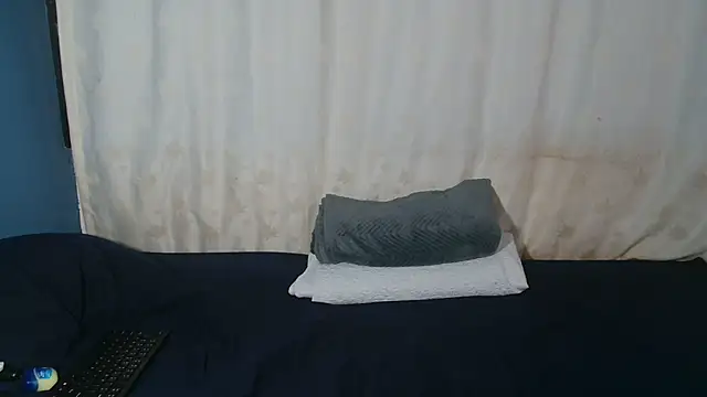 Sweet-Bella17 online show from February 22, 6:31 pm