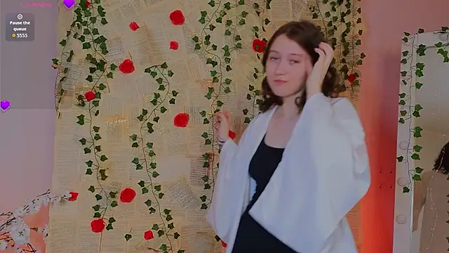 MmollyMay online show from February 14, 11:23 am