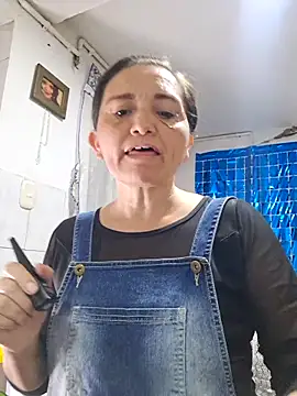 Alexamontiel  online show from March 1, 10:42 pm