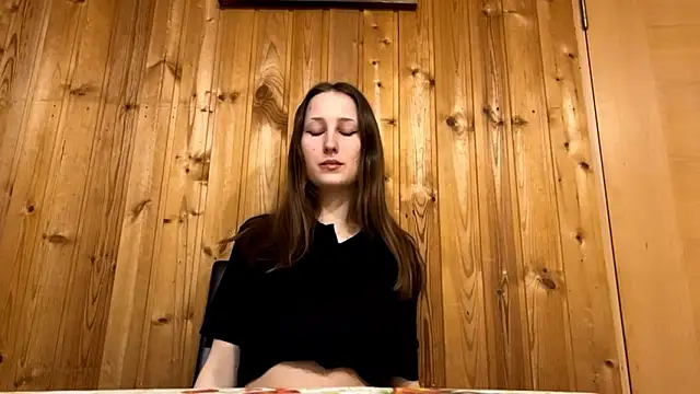 VickieKush online show from March 6, 3:07 pm