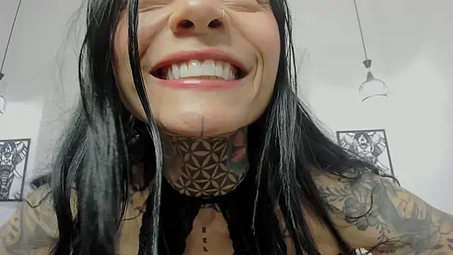 Mia Reyesjs online show from April 15, 10:54 pm