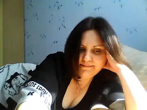 LockyCharm111 online show from April 8, 10:28 am