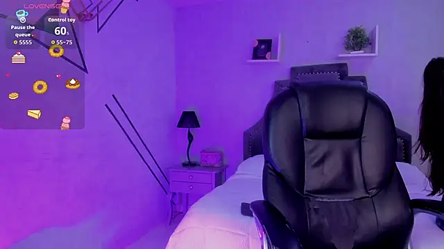 DulcePrince  online show from March 4, 8:26 pm