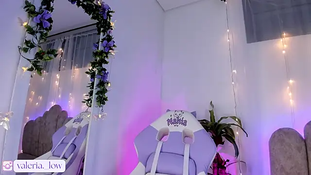 Nahialov online show from February 18, 1:59 am