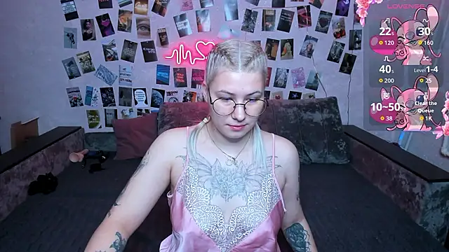 x Ulya1cutex online show from March 21, 4:23 pm