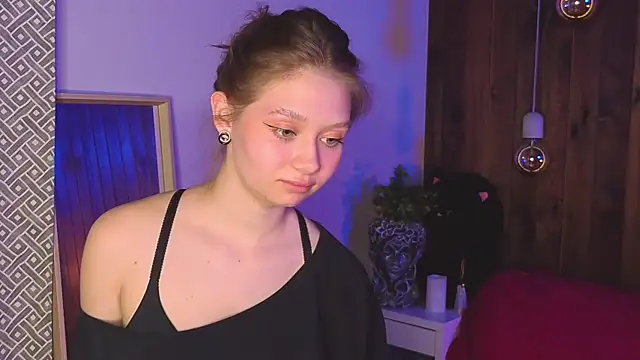 HolliBillig online show from March 14, 7:37 pm