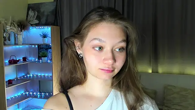 HolliBillig online show from April 5, 7:24 pm