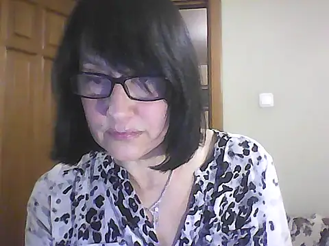 Vlastelina online show from February 13, 8:10 pm