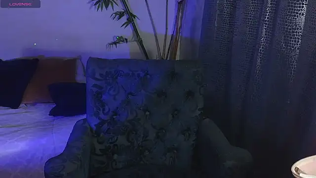 Scarlett Laurent online show from February 21, 6:36 am