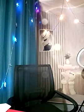 Girl-crazy1 online show from April 13, 4:52 pm