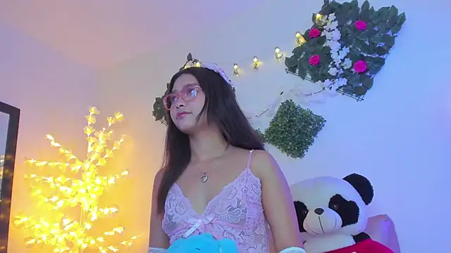 Mariana toress online show from April 10, 11:11 pm