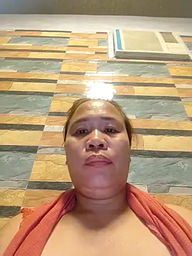 squirtshantal online show from October 17, 9:01 am