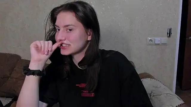 love lina muuur online show from March 2, 12:54 am