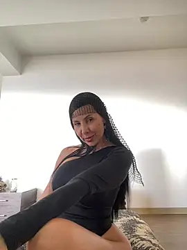 caritoo21 online show from July 18, 9:17 pm
