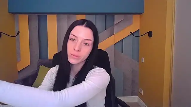 NoirDiva online show from March 23, 6:52 am