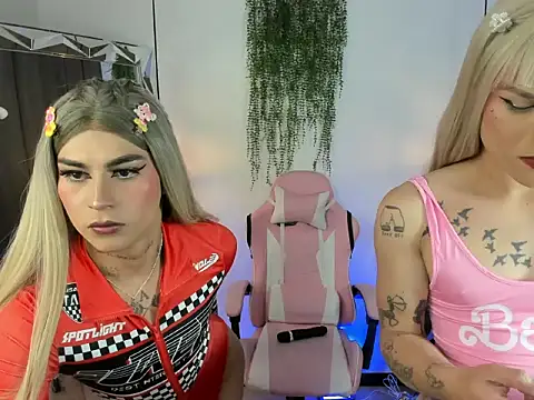 alisoondrean  online show from March 27, 11:38 pm