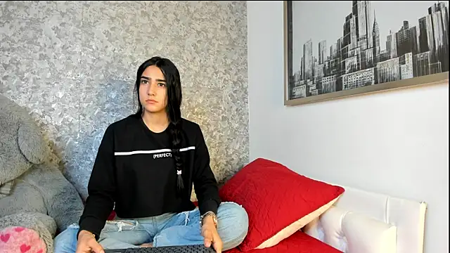 Anika H online show from April 11, 12:09 pm