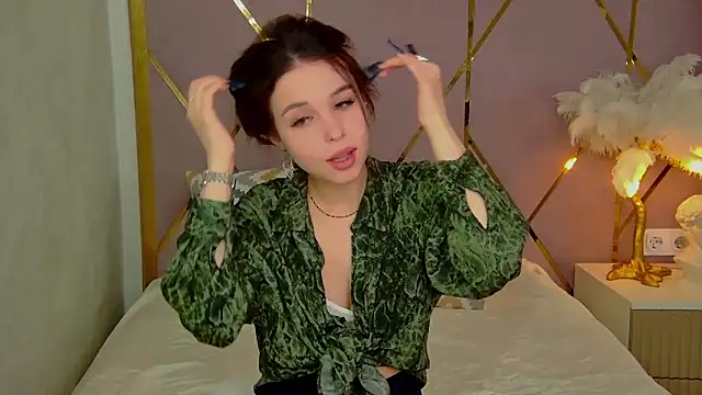 LanaLedger online show from March 6, 10:54 am