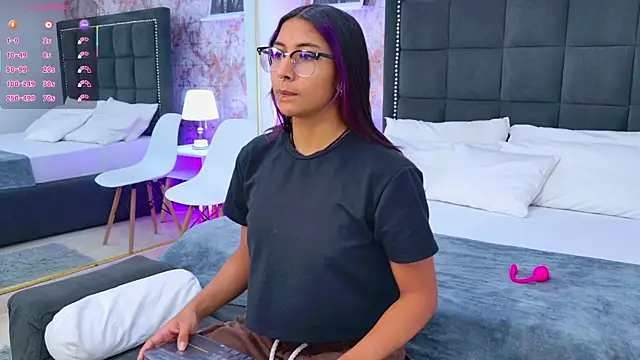 Raven Gloomy online show from May 20, 12:35 pm