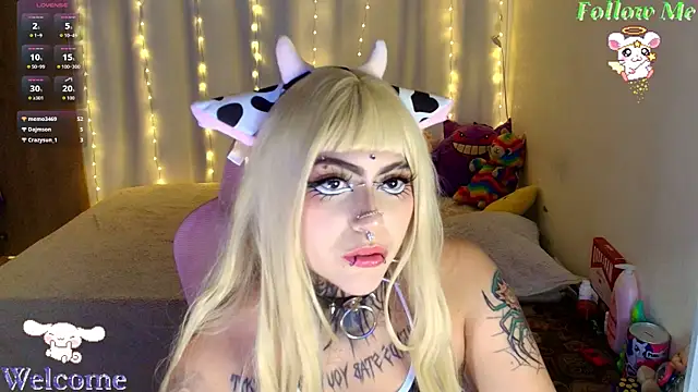 maliciaXpoison online show from March 8, 2:04 am