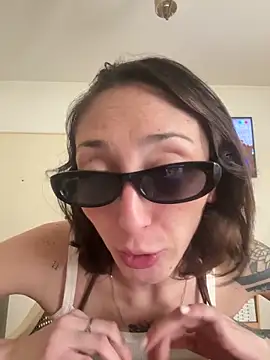 FrutillitaXX online show from February 15, 4:50 pm