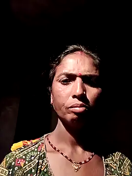 Hot re83 online show from February 21, 7:14 pm